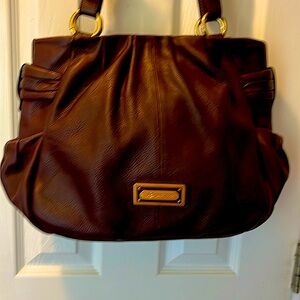 EUC~B. Makowsky Chestnut Brown Shoulder Bag. Fantastic condition